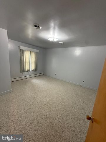 300 N FRANKLIN STREET, Waynesboro, PA 17268