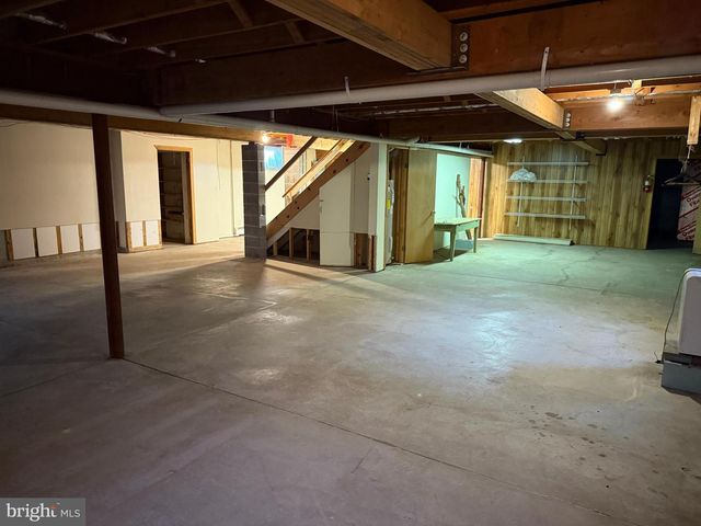 300 N FRANKLIN STREET, Waynesboro, PA 17268