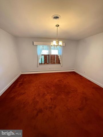 300 N FRANKLIN STREET, Waynesboro, PA 17268