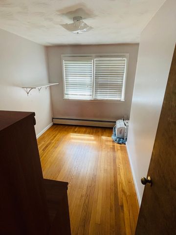 192 Grandview Ave, West Springfield, MA 01089