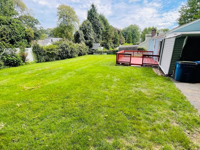 192 Grandview Ave, West Springfield, MA 01089