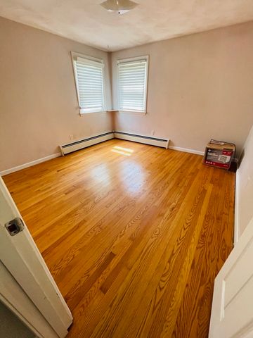 192 Grandview Ave, West Springfield, MA 01089