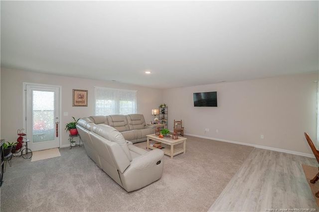 2130 Roadster Pony Lane, Hope Mills, NC 28348