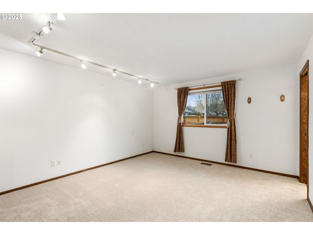 17130 Sw BAKER St, Beaverton, OR 97007