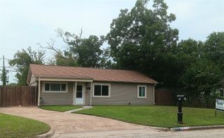 8913 Linda Vista Road, Houston, TX 77078