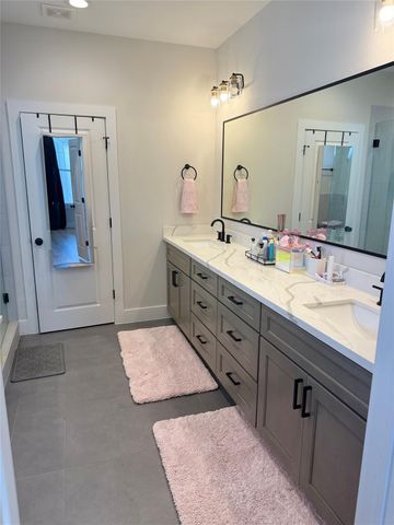 3703 Creekmont Green Lane, Houston, TX 77091