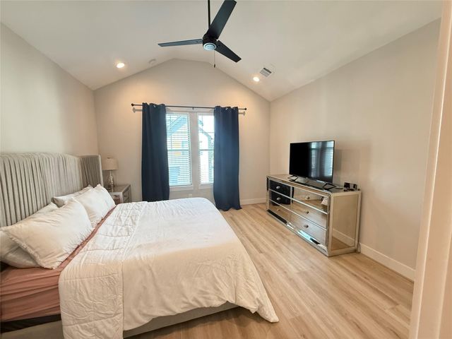 3703 Creekmont Green Lane, Houston, TX 77091