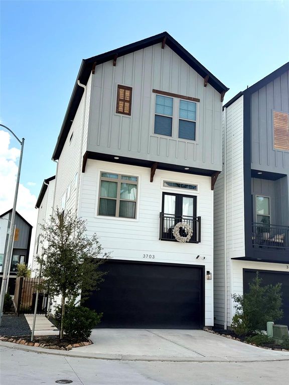 3703 Creekmont Green Lane, Houston, TX 77091