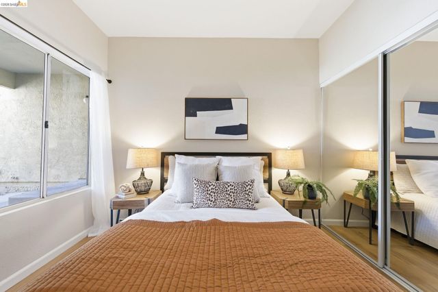 605 Forest Run, Hercules, CA 94547