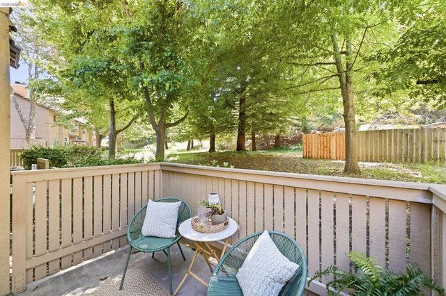 605 Forest Run, Hercules, CA 94547