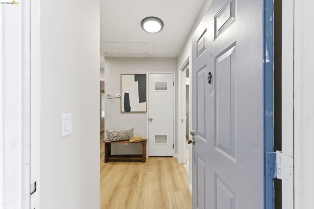 605 Forest Run, Hercules, CA 94547