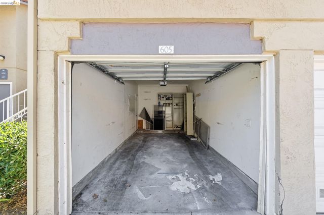 605 Forest Run, Hercules, CA 94547