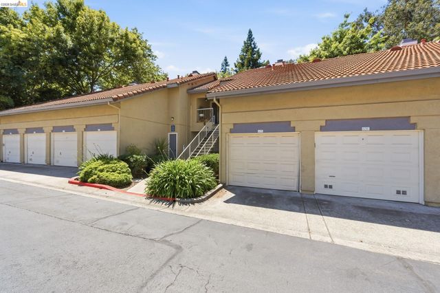 605 Forest Run, Hercules, CA 94547