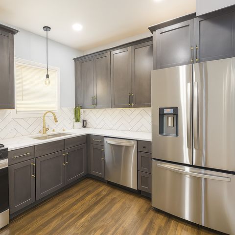 949 N Lockwood Avenue, Chicago, IL 60651