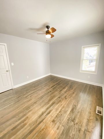 949 N Lockwood Avenue, Chicago, IL 60651