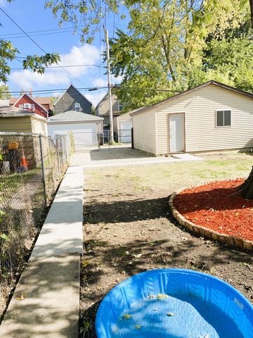 949 N Lockwood Avenue, Chicago, IL 60651