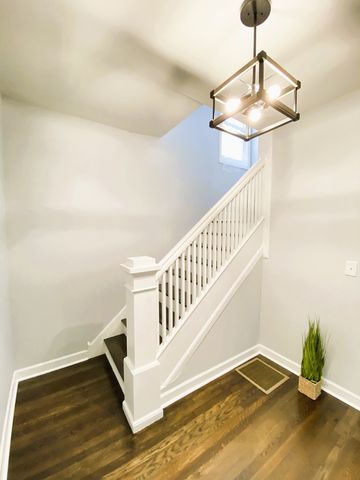 949 N Lockwood Avenue, Chicago, IL 60651