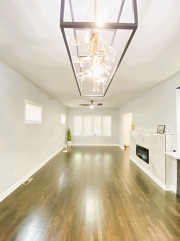 949 N Lockwood Avenue, Chicago, IL 60651