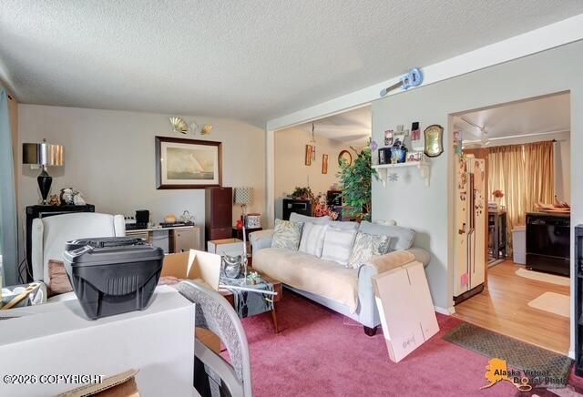 1735 Sanya Circle, Anchorage, AK 99508