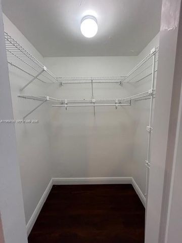 18336 NW 68th Ave E, Hialeah, FL 33015