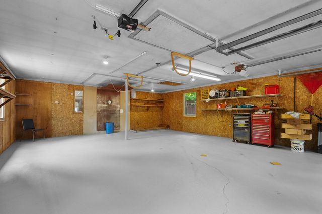 13 Seyah Road, Shelburne, NH 03581