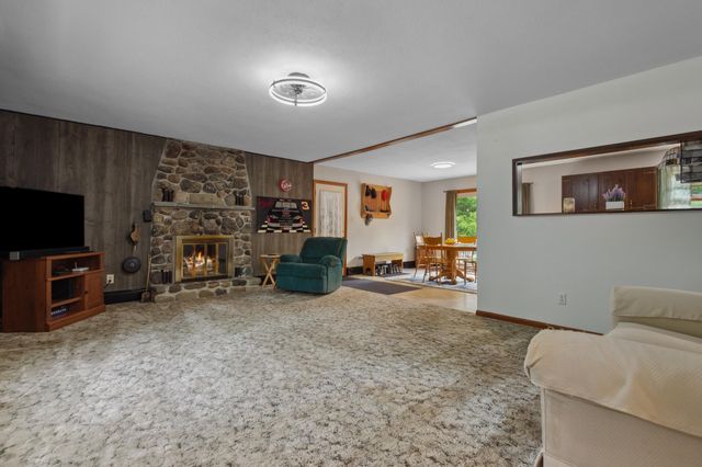 13 Seyah Road, Shelburne, NH 03581