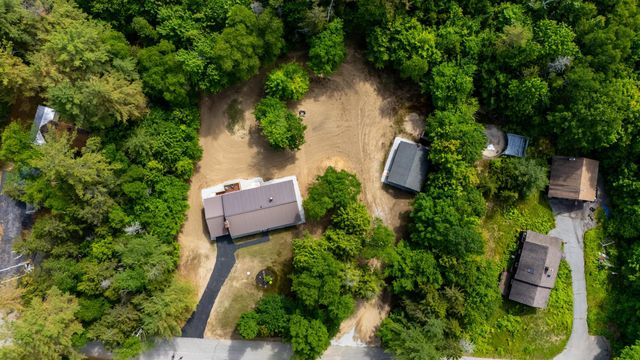 13 Seyah Road, Shelburne, NH 03581