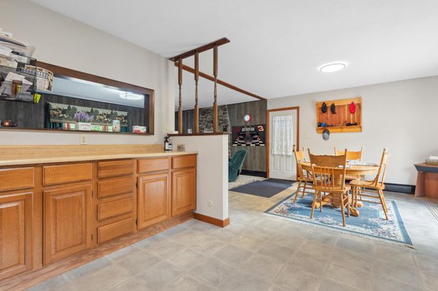 13 Seyah Road, Shelburne, NH 03581