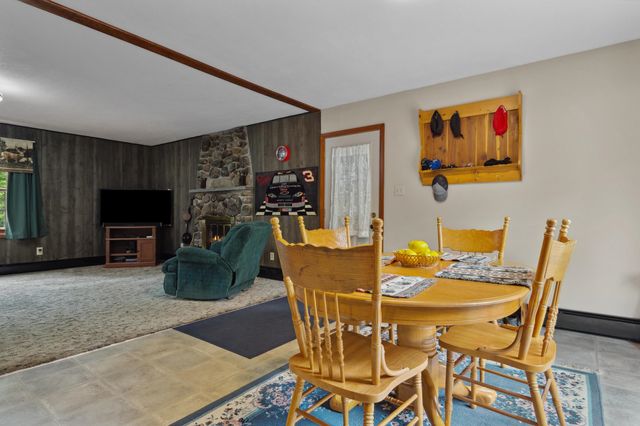 13 Seyah Road, Shelburne, NH 03581