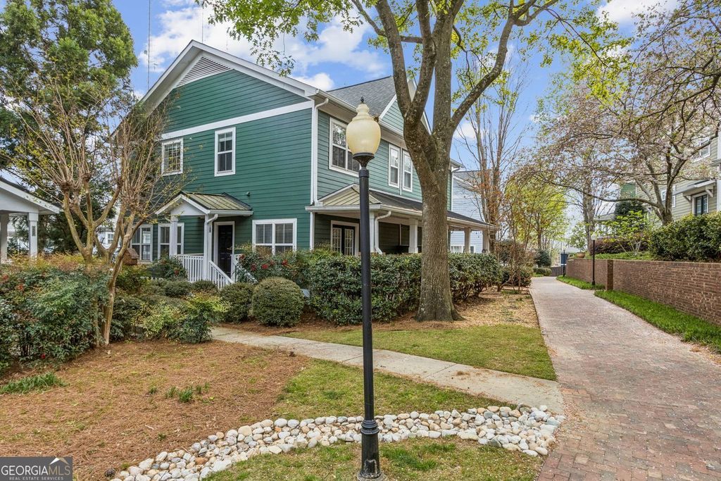 279 Carlyle Park Drive, Atlanta, GA 30307