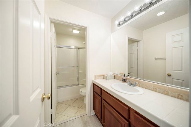 28618 Gabrial Place, Saugus, CA 91390