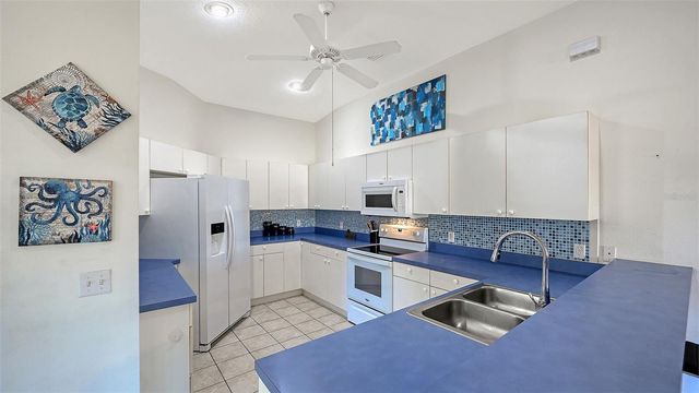 625 VERROCCHIO DRIVE 625, Nokomis, FL 34275