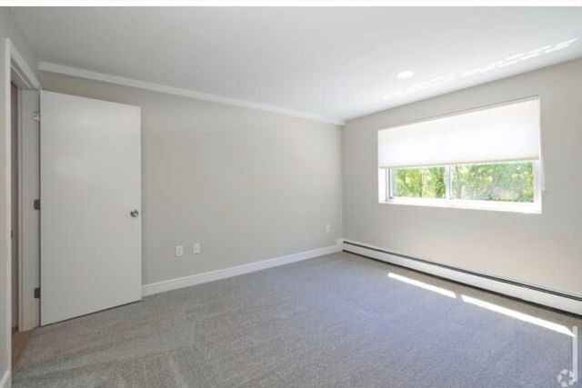 1 Stonehill 4B, Stoneham, MA 02180