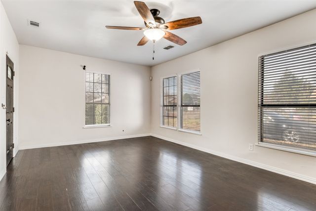 616 Wayne Street, Dallas, TX 75223