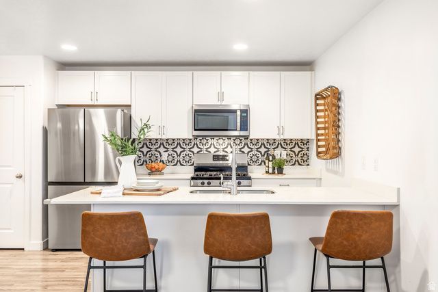 188 E RIVER BEND RD, Saratoga Springs, UT 84045