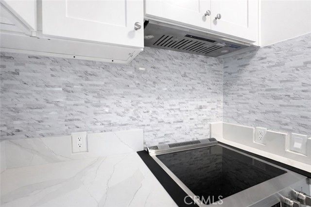 6907 Noble, Van Nuys (los Angeles), CA 91405