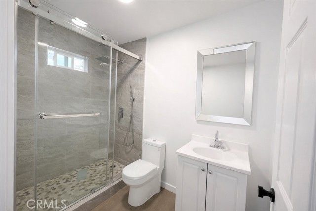 6907 Noble, Van Nuys (los Angeles), CA 91405