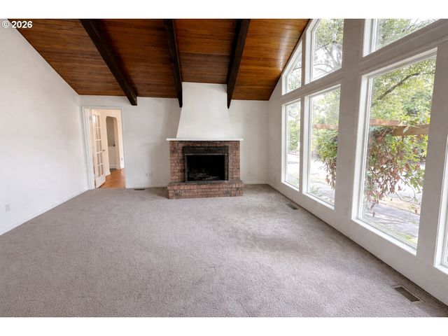 135 Ne 55TH Ave, Portland, OR 97213