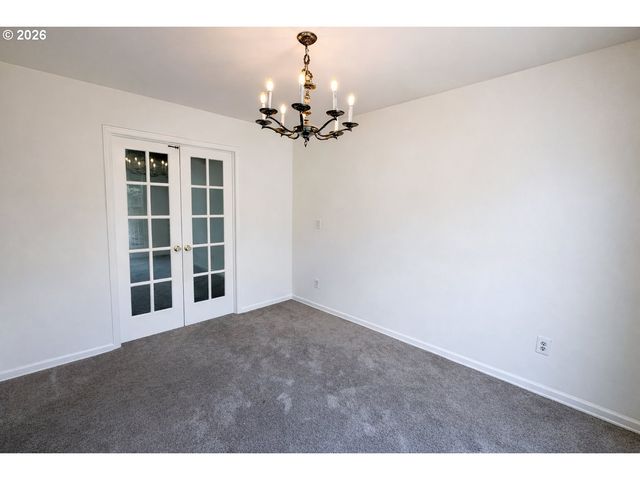 135 Ne 55TH Ave, Portland, OR 97213