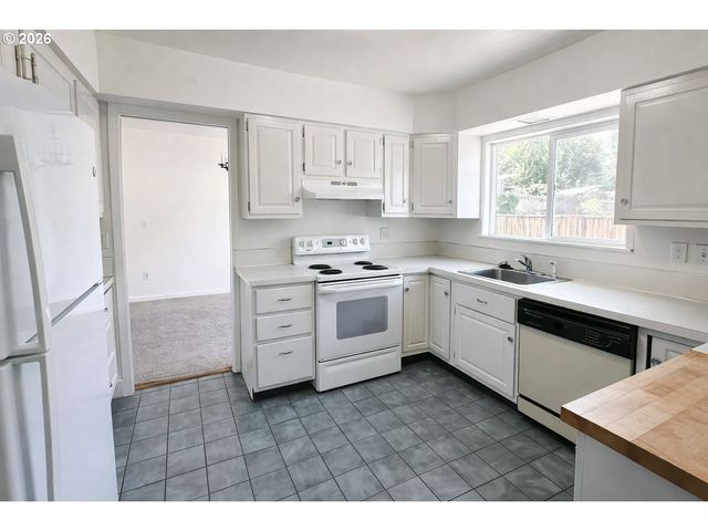 135 Ne 55TH Ave, Portland, OR 97213