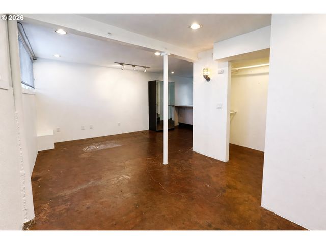 135 Ne 55TH Ave, Portland, OR 97213