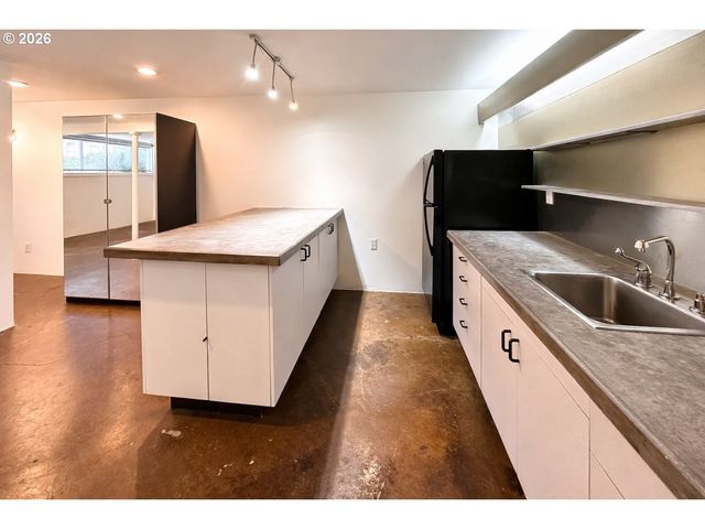 135 Ne 55TH Ave, Portland, OR 97213