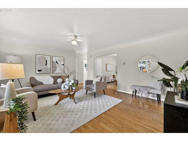 135 Ne 55TH Ave, Portland, OR 97213