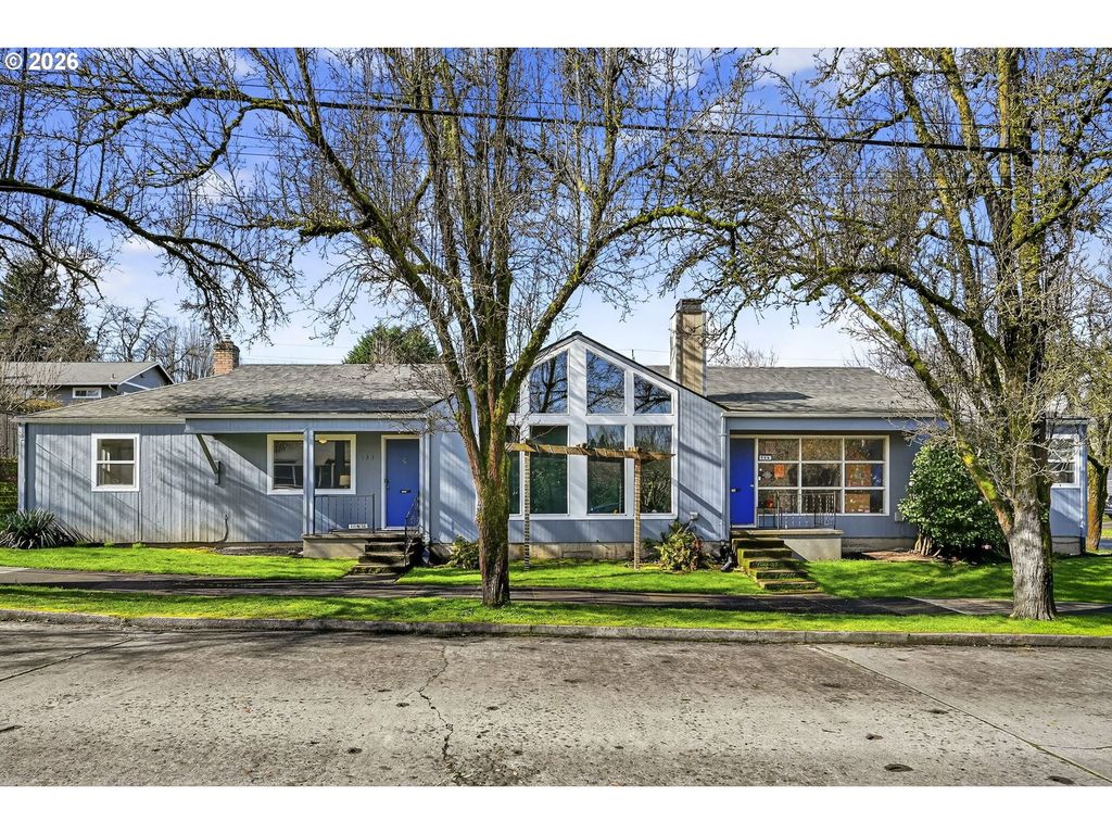 135 Ne 55TH Ave, Portland, OR 97213