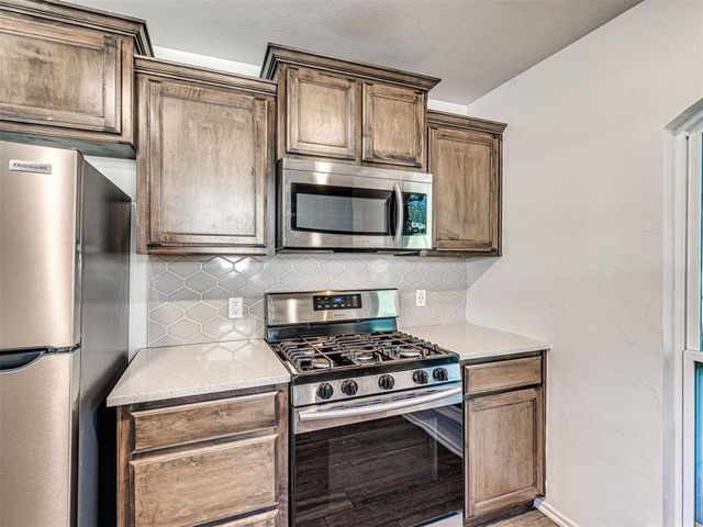 3012 NW 184th Terrace, Edmond, OK 73012