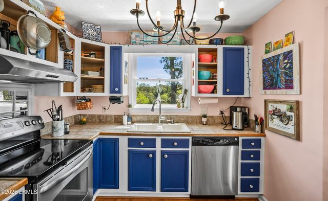 16 Cameroon Drive, Beaufort, SC 29907