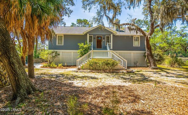 16 Cameroon Drive, Beaufort, SC 29907