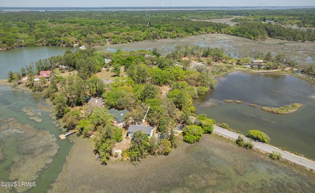 16 Cameroon Drive, Beaufort, SC 29907