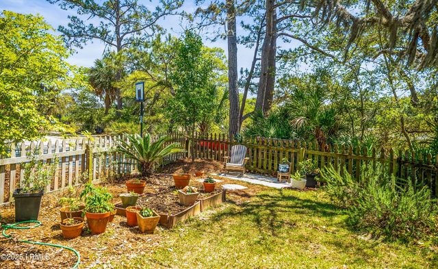 16 Cameroon Drive, Beaufort, SC 29907