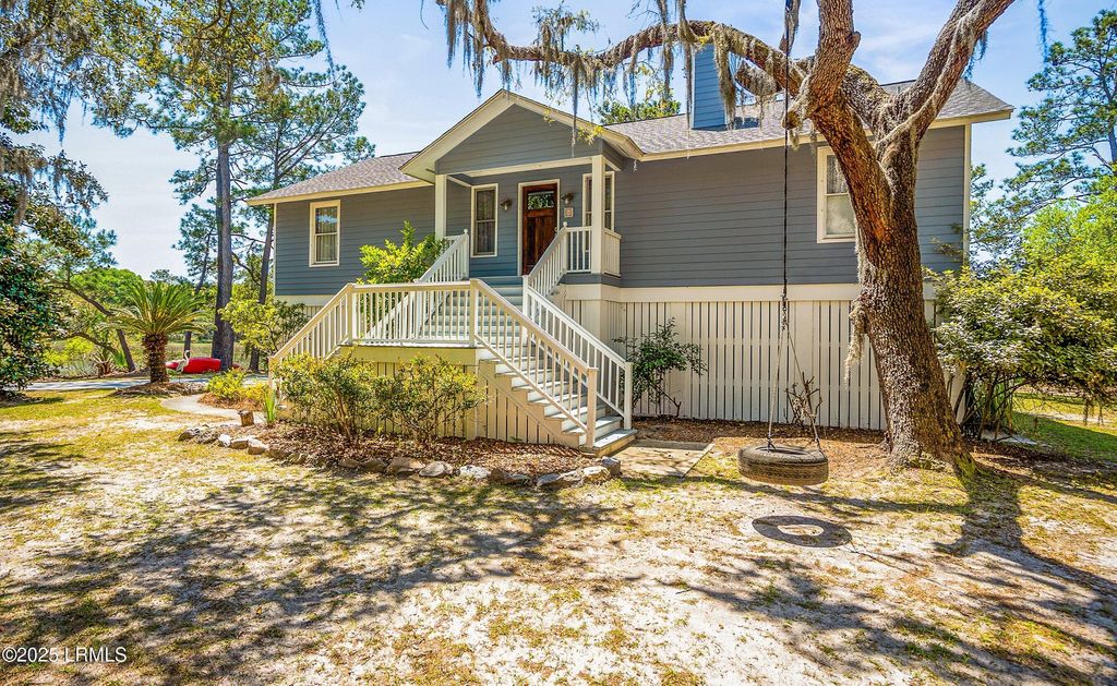 16 Cameroon Drive, Beaufort, SC 29907